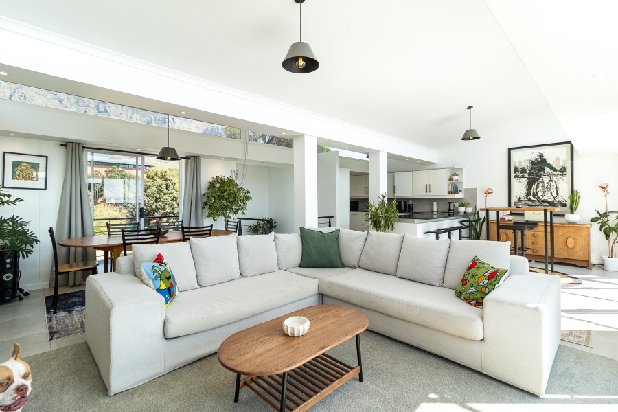 To Let 3 Bedroom Property for Rent in Vredehoek Western Cape